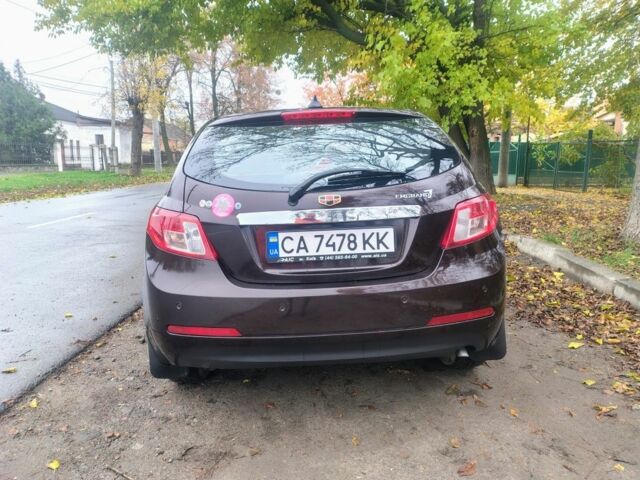 Красный Джили Эмгранд, объемом двигателя 1.5 л и пробегом 120 тыс. км за 4300 $, фото 1 на Automoto.ua