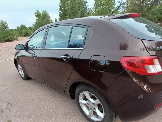 Красный Джили Эмгранд, объемом двигателя 1.5 л и пробегом 190 тыс. км за 3500 $, фото 2 на Automoto.ua