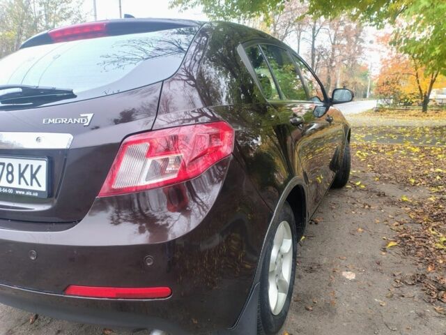 Красный Джили Эмгранд, объемом двигателя 1.5 л и пробегом 120 тыс. км за 4300 $, фото 2 на Automoto.ua