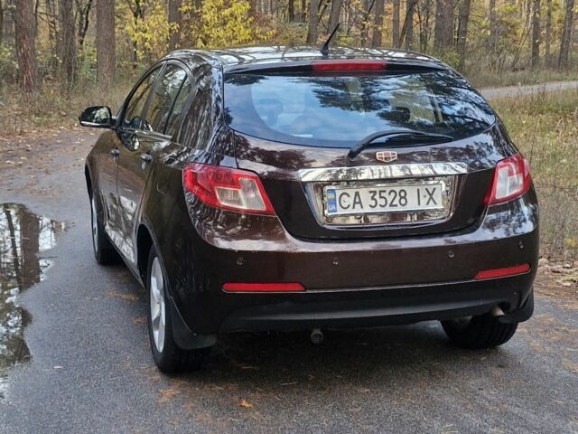 Джилі Емгранд 2014 у Черкасах на Automoto.ua Червоний Джилі Емгранд, об'ємом двигуна 1.8 л та пробігом 239 тис. км за 3800 $, фото 4 на Automoto.ua
