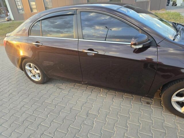 Червоний Джилі Емгранд, об'ємом двигуна 1.8 л та пробігом 143 тис. км за 4500 $, фото 1 на Automoto.ua