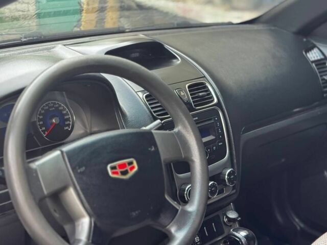 Красный Джили Эмгранд, объемом двигателя 1.8 л и пробегом 253 тыс. км за 3700 $, фото 6 на Automoto.ua