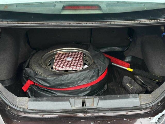 Красный Джили Эмгранд, объемом двигателя 1.8 л и пробегом 122 тыс. км за 4450 $, фото 9 на Automoto.ua