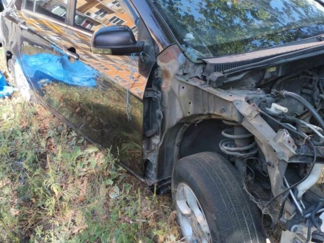 Червоний Джилі Емгранд, об'ємом двигуна 1.8 л та пробігом 400 тис. км за 700 $, фото 3 на Automoto.ua