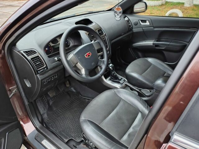 Червоний Джилі Емгранд, об'ємом двигуна 1.8 л та пробігом 154 тис. км за 4000 $, фото 4 на Automoto.ua