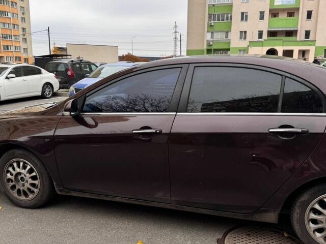 Красный Джили Эмгранд, объемом двигателя 1.8 л и пробегом 253 тыс. км за 3700 $, фото 2 на Automoto.ua