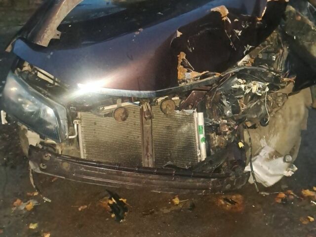 Красный Джили Эмгранд, объемом двигателя 0 л и пробегом 1000 тыс. км за 3000 $, фото 1 на Automoto.ua