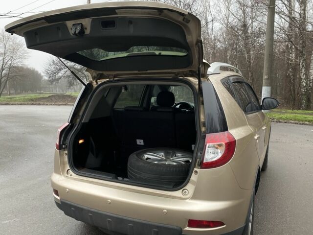 Желтый Джили Эмгранд, объемом двигателя 1.8 л и пробегом 145 тыс. км за 5500 $, фото 13 на Automoto.ua