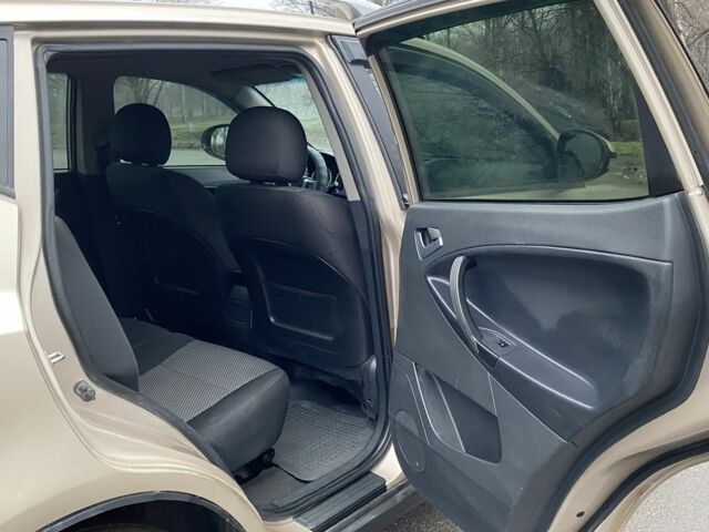 Желтый Джили Эмгранд, объемом двигателя 1.8 л и пробегом 145 тыс. км за 5500 $, фото 9 на Automoto.ua