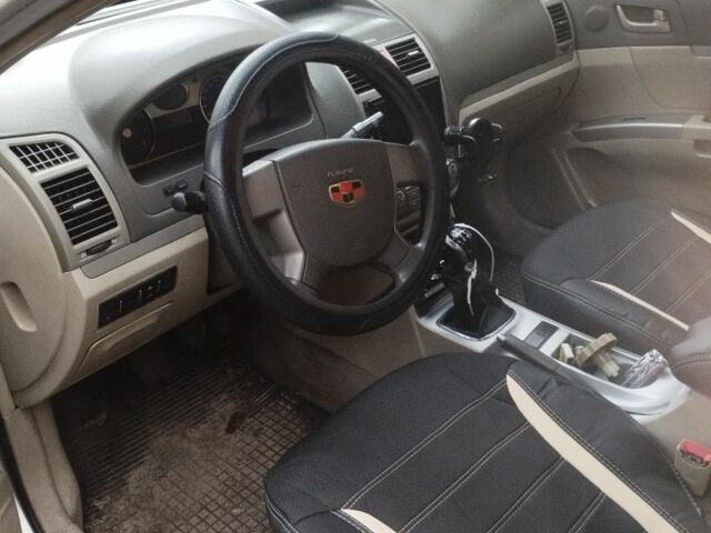 Серый Джили Эмгранд, объемом двигателя 1.8 л и пробегом 229 тыс. км за 3200 $, фото 8 на Automoto.ua