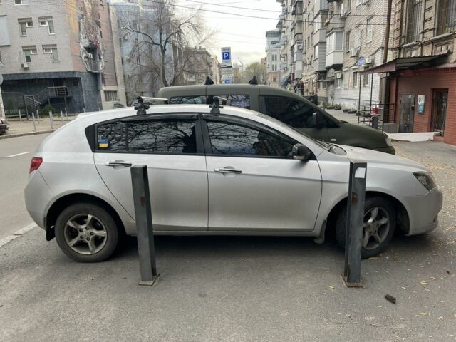 Сірий Джилі Емгранд, об'ємом двигуна 1.5 л та пробігом 140 тис. км за 5000 $, фото 3 на Automoto.ua