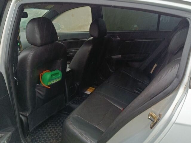 Серый Джили Эмгранд, объемом двигателя 1.5 л и пробегом 160 тыс. км за 5000 $, фото 2 на Automoto.ua