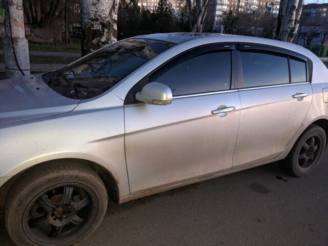 Серый Джили Эмгранд, объемом двигателя 1.5 л и пробегом 200 тыс. км за 3500 $, фото 1 на Automoto.ua