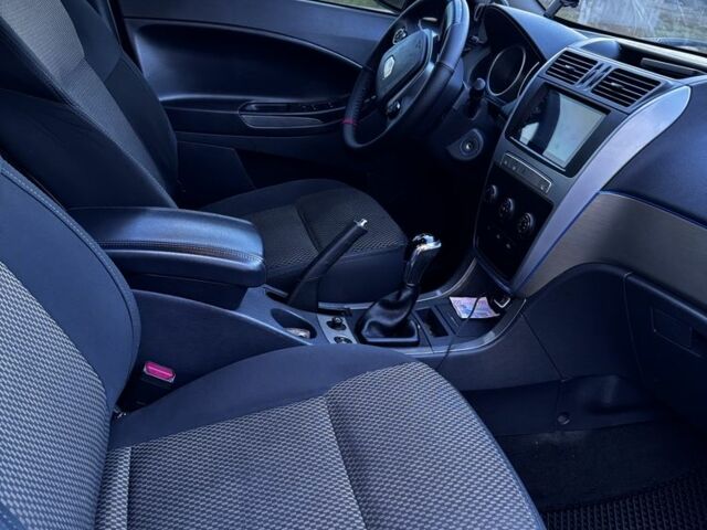 Серый Джили Эмгранд, объемом двигателя 1.8 л и пробегом 83 тыс. км за 6999 $, фото 4 на Automoto.ua