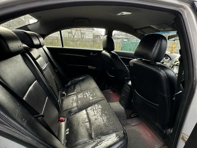 Сірий Джилі Емгранд, об'ємом двигуна 1.8 л та пробігом 320 тис. км за 1300 $, фото 8 на Automoto.ua