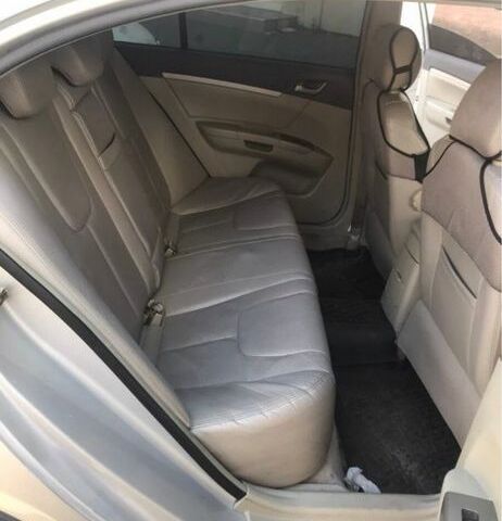 Сірий Джилі Емгранд, об'ємом двигуна 1.8 л та пробігом 217 тис. км за 3000 $, фото 5 на Automoto.ua