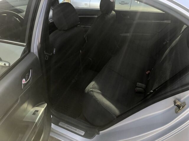 Сірий Джилі Емгранд, об'ємом двигуна 1.8 л та пробігом 100 тис. км за 4200 $, фото 5 на Automoto.ua