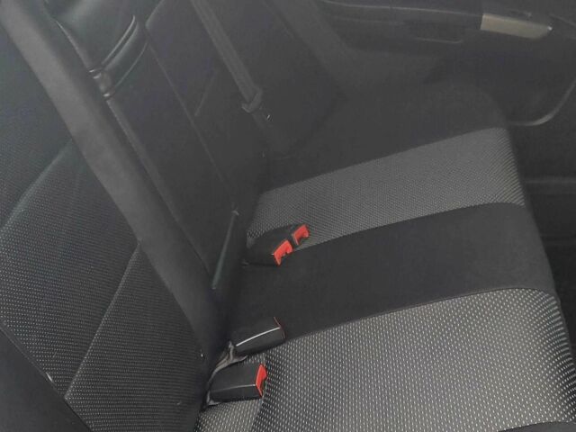 Джили Эмгранд 2012 в Кривом Роге на Automoto.ua Серый Джили Эмгранд, объемом двигателя 1.8 л и пробегом 185 тыс. км за 4800 $, фото 2 на Automoto.ua