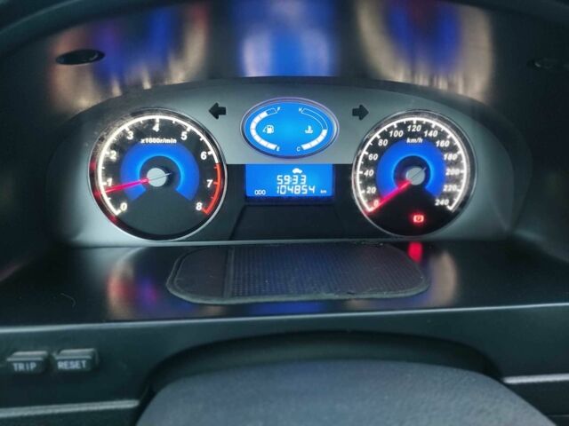 Джилі Емгранд 2013 у Белой Церкве на Automoto.ua Сірий Джилі Емгранд, об'ємом двигуна 1.5 л та пробігом 105 тис. км за 3650 $, фото 4 на Automoto.ua