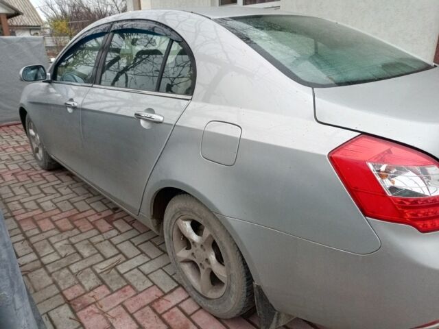 Сірий Джилі Емгранд, об'ємом двигуна 1.8 л та пробігом 132 тис. км за 6000 $, фото 2 на Automoto.ua