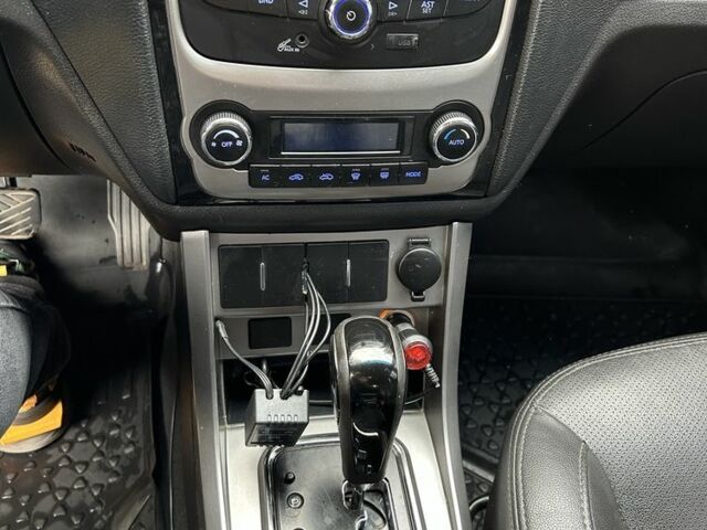 Серый Джили Эмгранд, объемом двигателя 1.8 л и пробегом 172 тыс. км за 5300 $, фото 7 на Automoto.ua