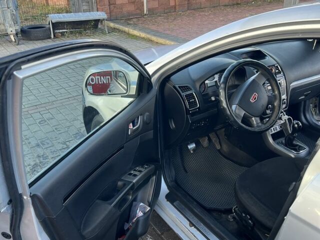 Сірий Джилі Емгранд, об'ємом двигуна 1.5 л та пробігом 170 тис. км за 3300 $, фото 7 на Automoto.ua