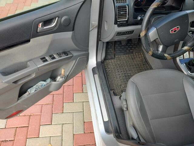 Джилі Емгранд 2013 у Белой Церкве на Automoto.ua Сірий Джилі Емгранд, об'ємом двигуна 1.5 л та пробігом 105 тис. км за 3650 $, фото 8 на Automoto.ua