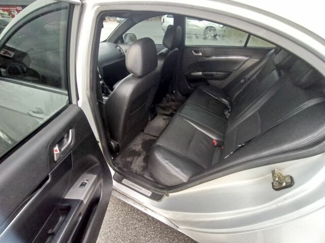 Сірий Джилі Емгранд, об'ємом двигуна 1.8 л та пробігом 190 тис. км за 4500 $, фото 9 на Automoto.ua