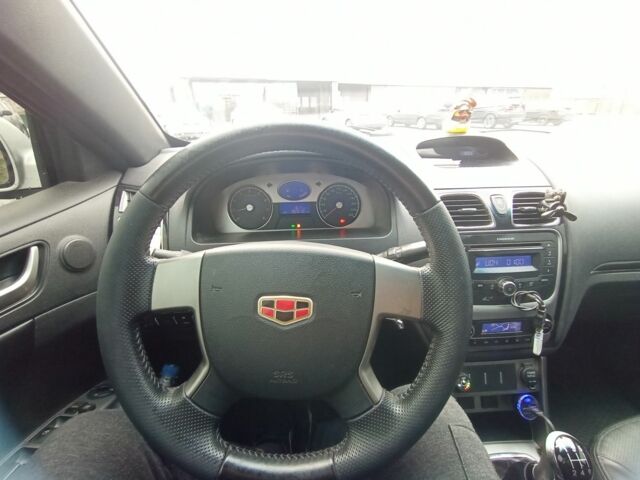 Сірий Джилі Емгранд, об'ємом двигуна 1.8 л та пробігом 190 тис. км за 4500 $, фото 10 на Automoto.ua