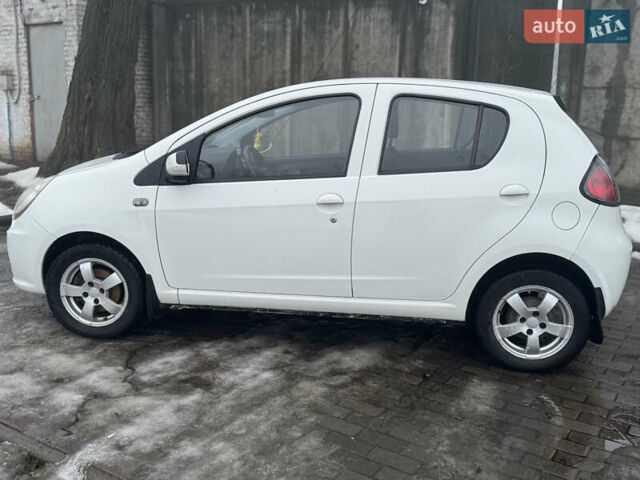 Білий Джилі ГЦ2, об'ємом двигуна 1.34 л та пробігом 80 тис. км за 2900 $, фото 8 на Automoto.ua