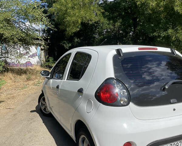 Белый Джили ГЦ2, объемом двигателя 1.34 л и пробегом 114 тыс. км за 2700 $, фото 5 на Automoto.ua