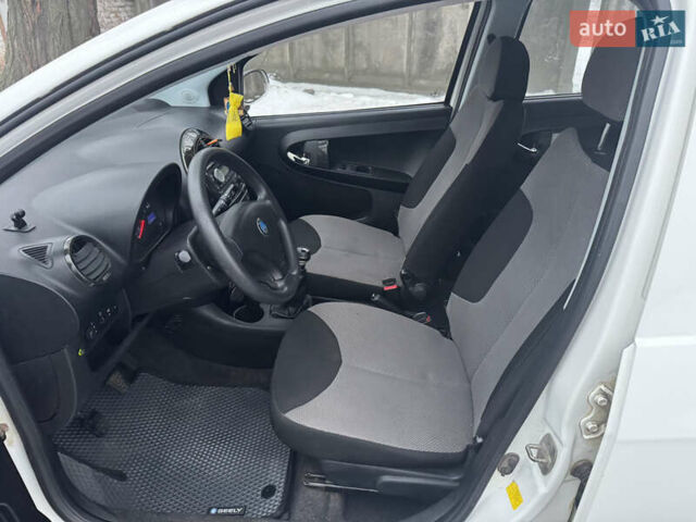 Білий Джилі ГЦ2, об'ємом двигуна 1.34 л та пробігом 80 тис. км за 2900 $, фото 22 на Automoto.ua