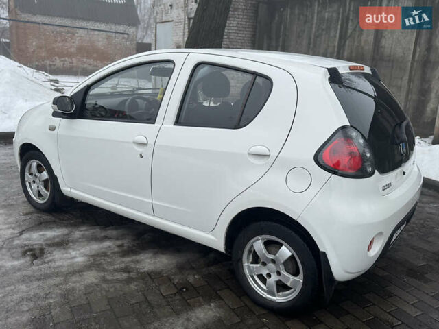 Білий Джилі ГЦ2, об'ємом двигуна 1.34 л та пробігом 80 тис. км за 2900 $, фото 10 на Automoto.ua