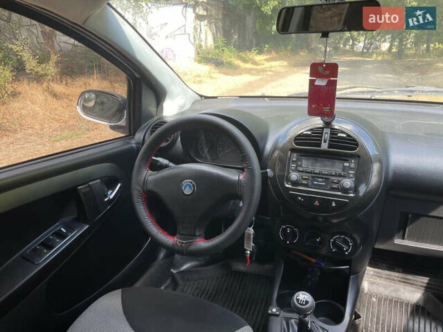 Белый Джили ГЦ2, объемом двигателя 1.34 л и пробегом 114 тыс. км за 2700 $, фото 13 на Automoto.ua