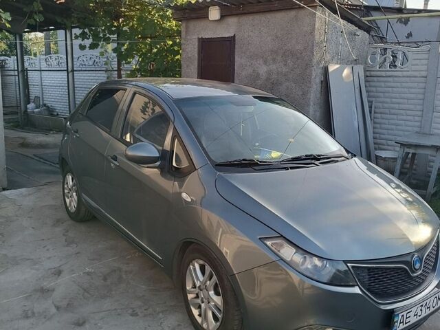 Сірий Джилі ГЦ5, об'ємом двигуна 1.5 л та пробігом 112 тис. км за 4300 $, фото 1 на Automoto.ua