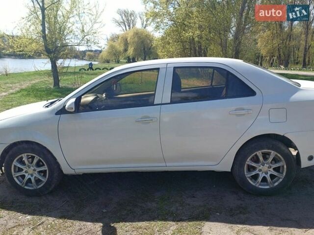 Белый Джили ГЦ6, объемом двигателя 1.5 л и пробегом 193 тыс. км за 3500 $, фото 4 на Automoto.ua