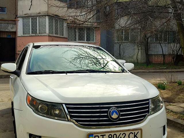 Белый Джили ГЦ7, объемом двигателя 1.5 л и пробегом 106 тыс. км за 3800 $, фото 2 на Automoto.ua