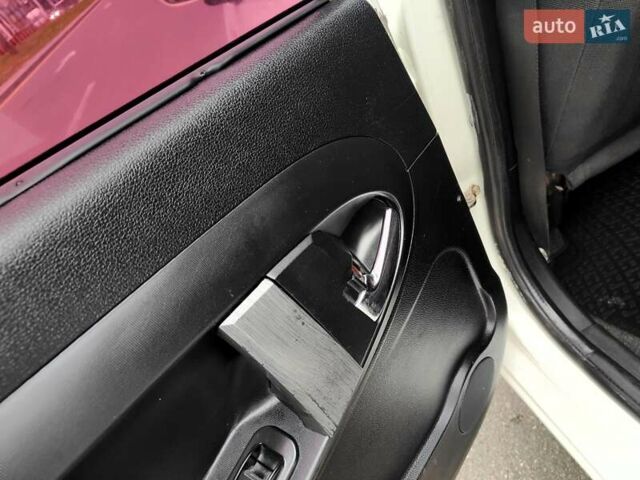 Білий Джилі ГХ2, об'ємом двигуна 1.34 л та пробігом 155 тис. км за 1990 $, фото 35 на Automoto.ua