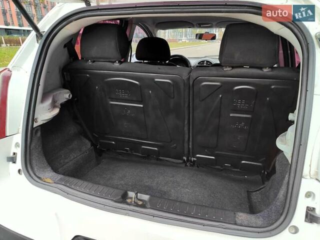 Білий Джилі ГХ2, об'ємом двигуна 1.34 л та пробігом 155 тис. км за 1990 $, фото 14 на Automoto.ua