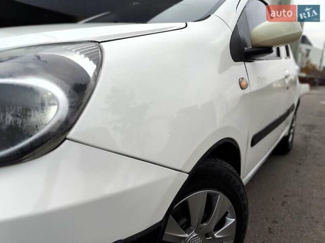 Білий Джилі ГХ2, об'ємом двигуна 1.34 л та пробігом 155 тис. км за 1990 $, фото 2 на Automoto.ua