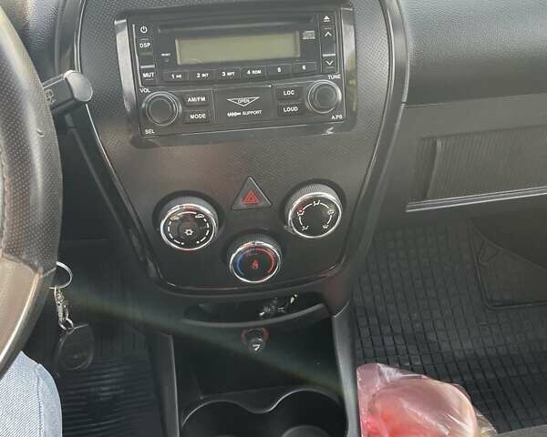 Белый Джили ГХ2, объемом двигателя 1.3 л и пробегом 63 тыс. км за 4300 $, фото 11 на Automoto.ua