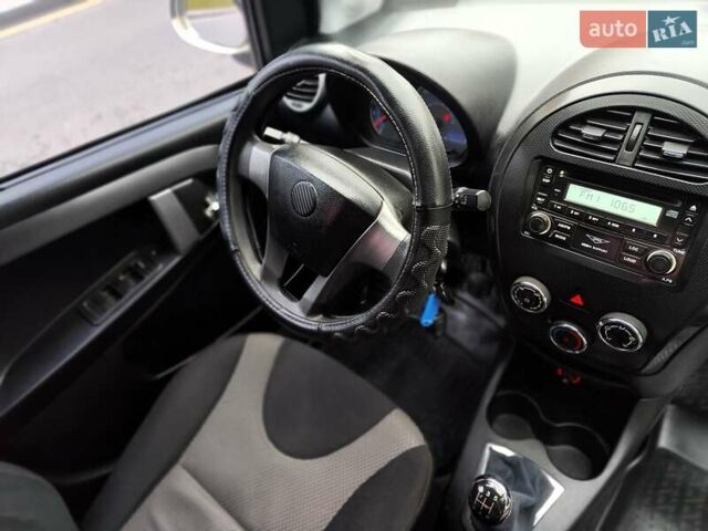 Білий Джилі ГХ2, об'ємом двигуна 1.34 л та пробігом 155 тис. км за 1990 $, фото 44 на Automoto.ua