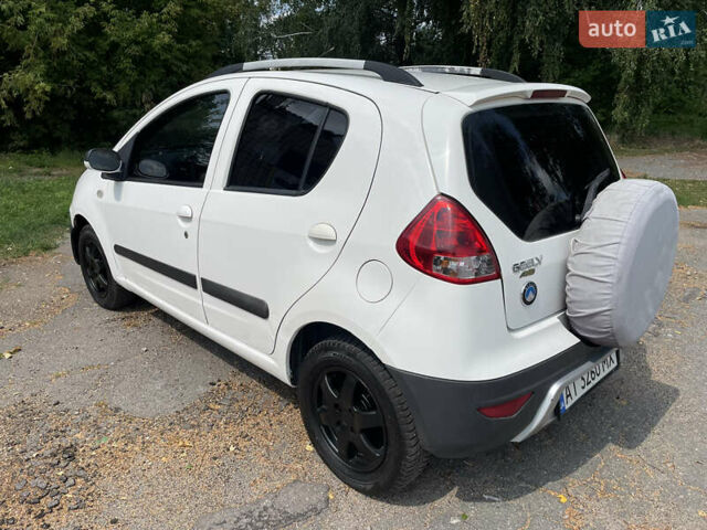 Білий Джилі ГХ2, об'ємом двигуна 1.34 л та пробігом 151 тис. км за 1750 $, фото 7 на Automoto.ua