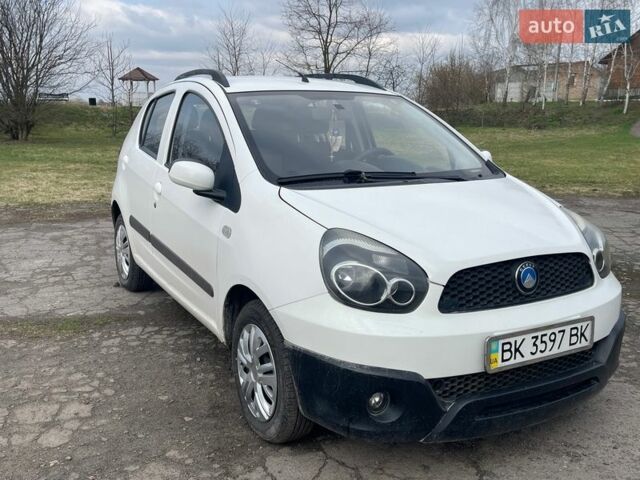 Білий Джилі ГХ2, об'ємом двигуна 1.34 л та пробігом 48 тис. км за 2550 $, фото 1 на Automoto.ua