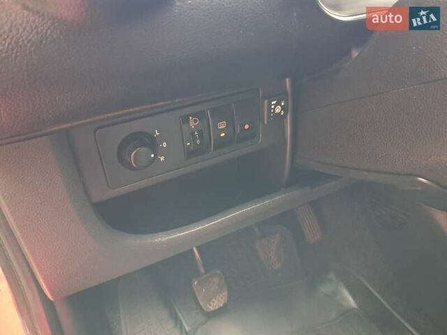 Джили ГХ2 2013 в Полтаве на Automoto.ua Красный Джили ГХ2, объемом двигателя 1.34 л и пробегом 115 тыс. км за 2850 $, фото 23 на Automoto.ua