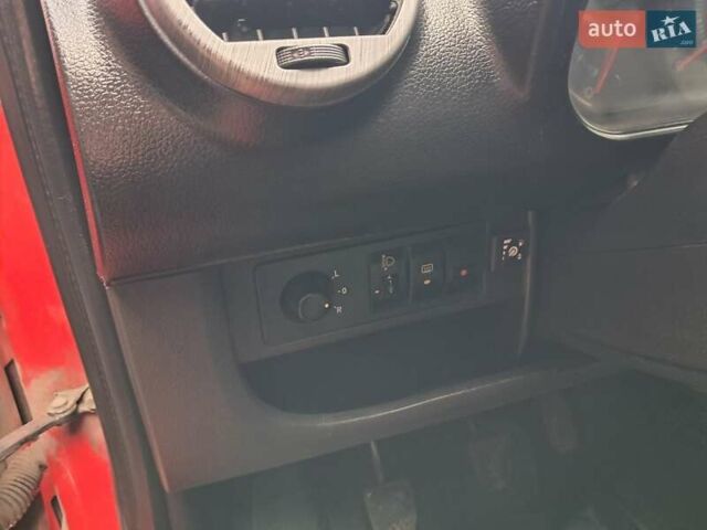 Джили ГХ2 2013 в Полтаве на Automoto.ua Красный Джили ГХ2, объемом двигателя 1.34 л и пробегом 115 тыс. км за 2850 $, фото 27 на Automoto.ua