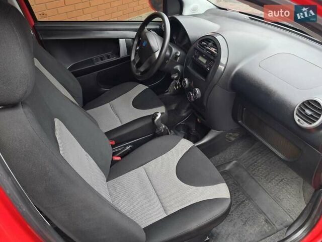 Джили ГХ2 2013 в Полтаве на Automoto.ua Красный Джили ГХ2, объемом двигателя 1.34 л и пробегом 115 тыс. км за 2850 $, фото 29 на Automoto.ua