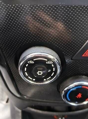 Червоний Джилі ГХ2, об'ємом двигуна 1.34 л та пробігом 74 тис. км за 2700 $, фото 19 на Automoto.ua