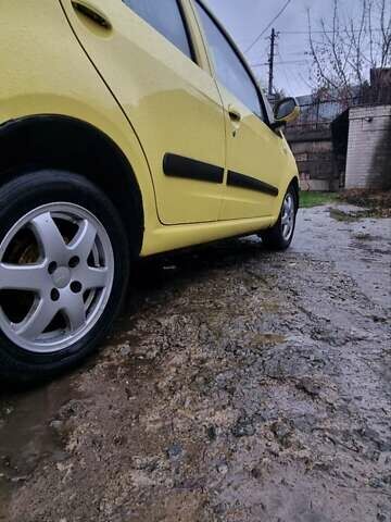 Жовтий Джилі ГХ2, об'ємом двигуна 1.34 л та пробігом 114 тис. км за 2500 $, фото 3 на Automoto.ua