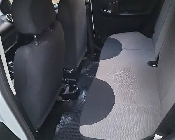 Белый Джили ЛЦ, объемом двигателя 1.34 л и пробегом 120 тыс. км за 2700 $, фото 7 на Automoto.ua